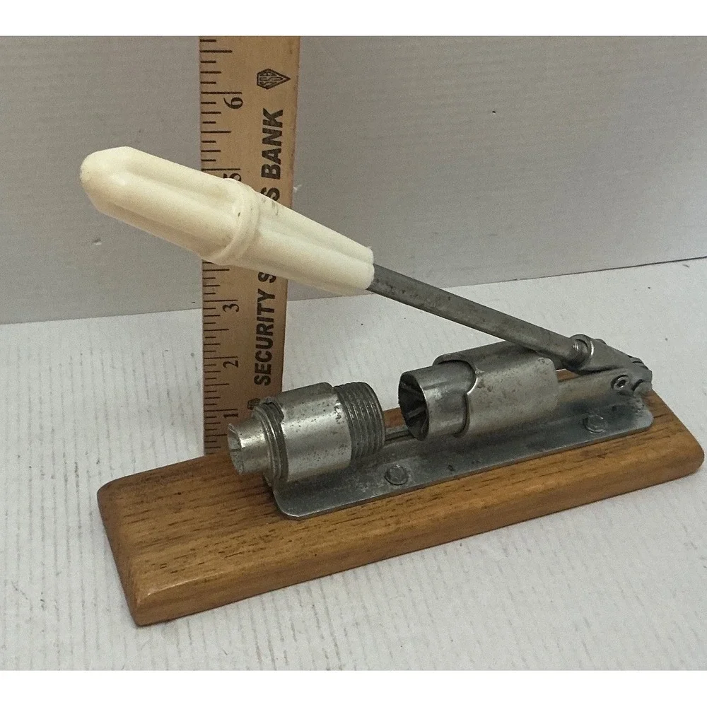 Reed Vintage Rocket Nutcracker Lever Action Wood Base Pecan Tool Large